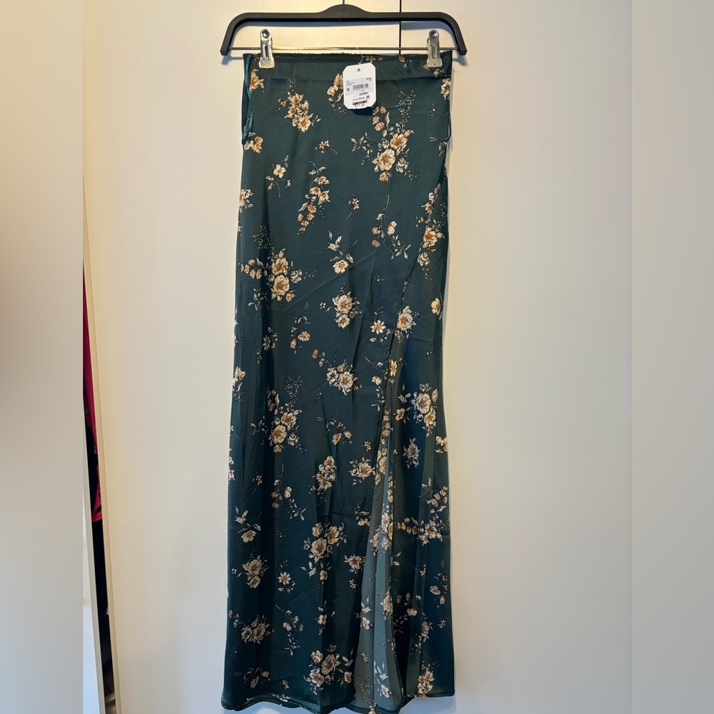 NEW WITH TAGS